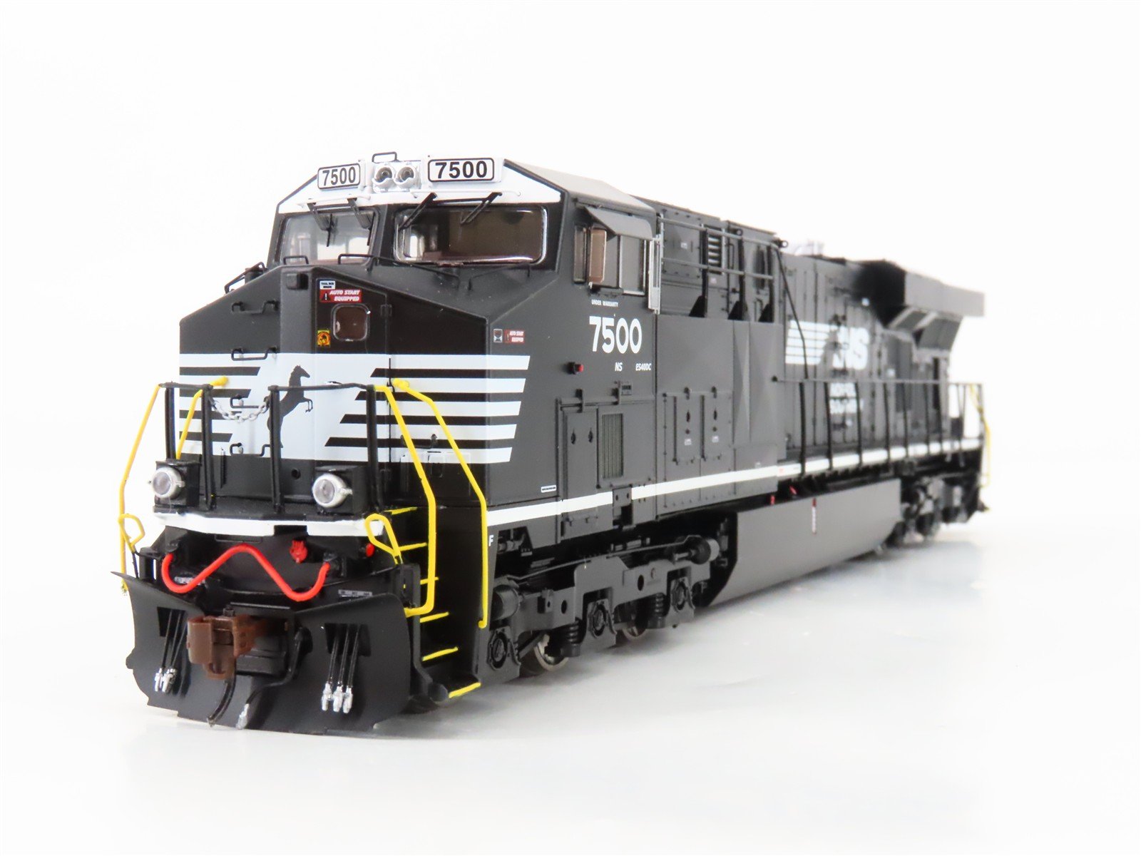 HO Scale Athearn Genesis ATHG83193 NS GE ES44DC Diesel #7500 w/ DCC & Sound