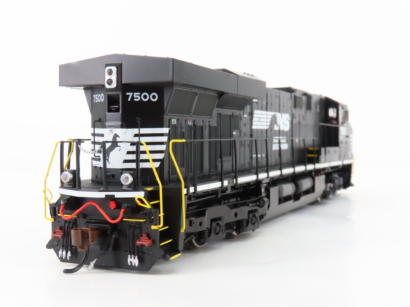 HO Scale Athearn Genesis ATHG83193 NS GE ES44DC Diesel #7500 w/ DCC & Sound