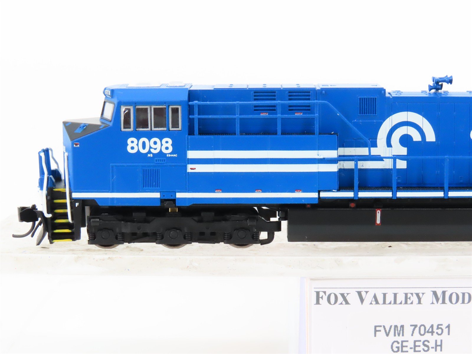 N Scale Fox Valley FVM 70451 NS / CR Conrail GE ES44AC Diesel #8098 - DCC Ready