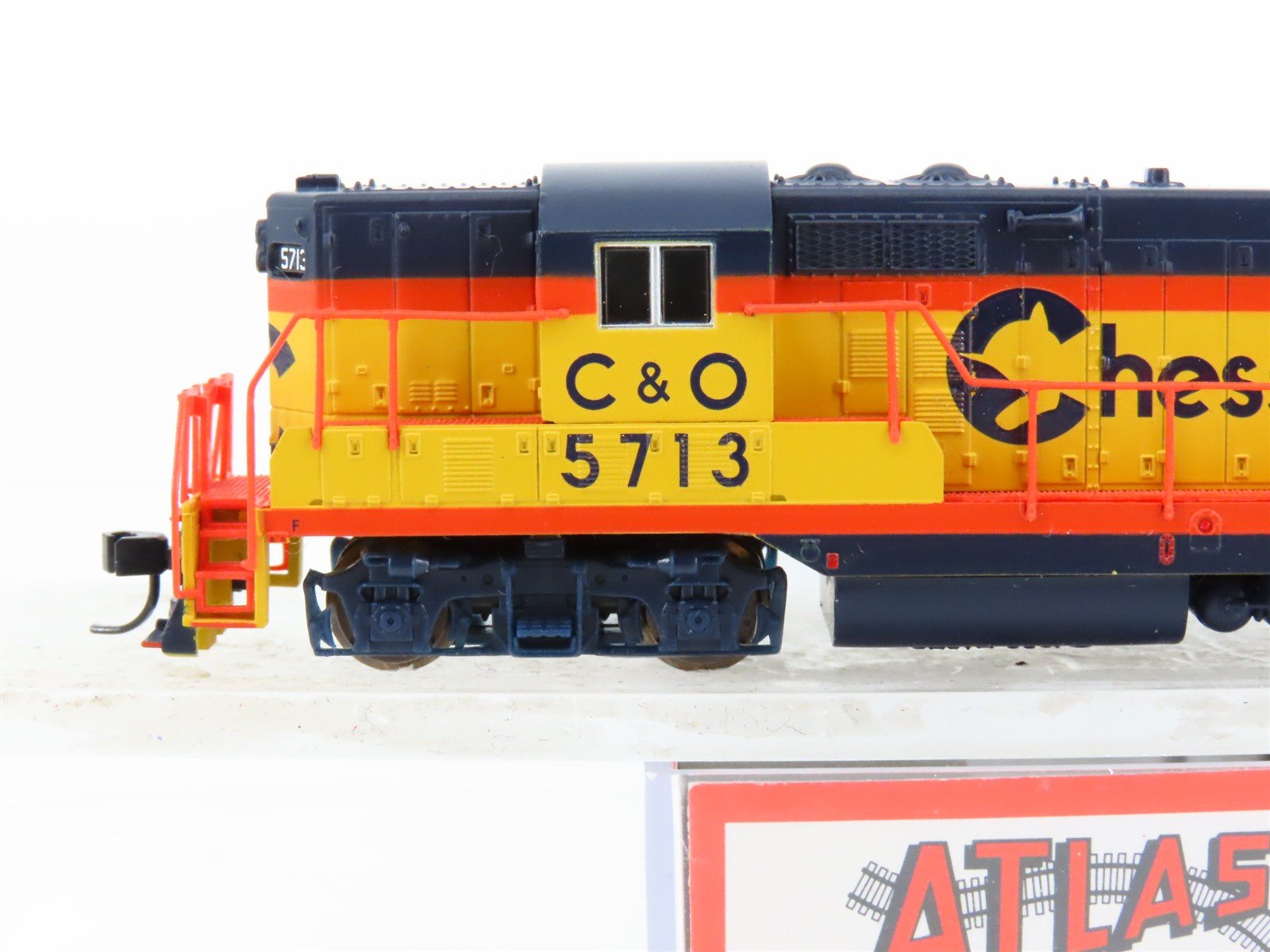 N Scale Atlas 48072 C&O Chessie System EMD GP7 Ph. 1 Diesel #5713 - DCC Ready