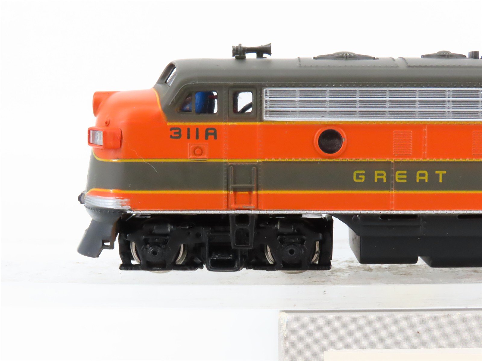 HO Scale Bachmann Plus 31208 GN Great Northern EMD F7A Diesel Locomotive #311A