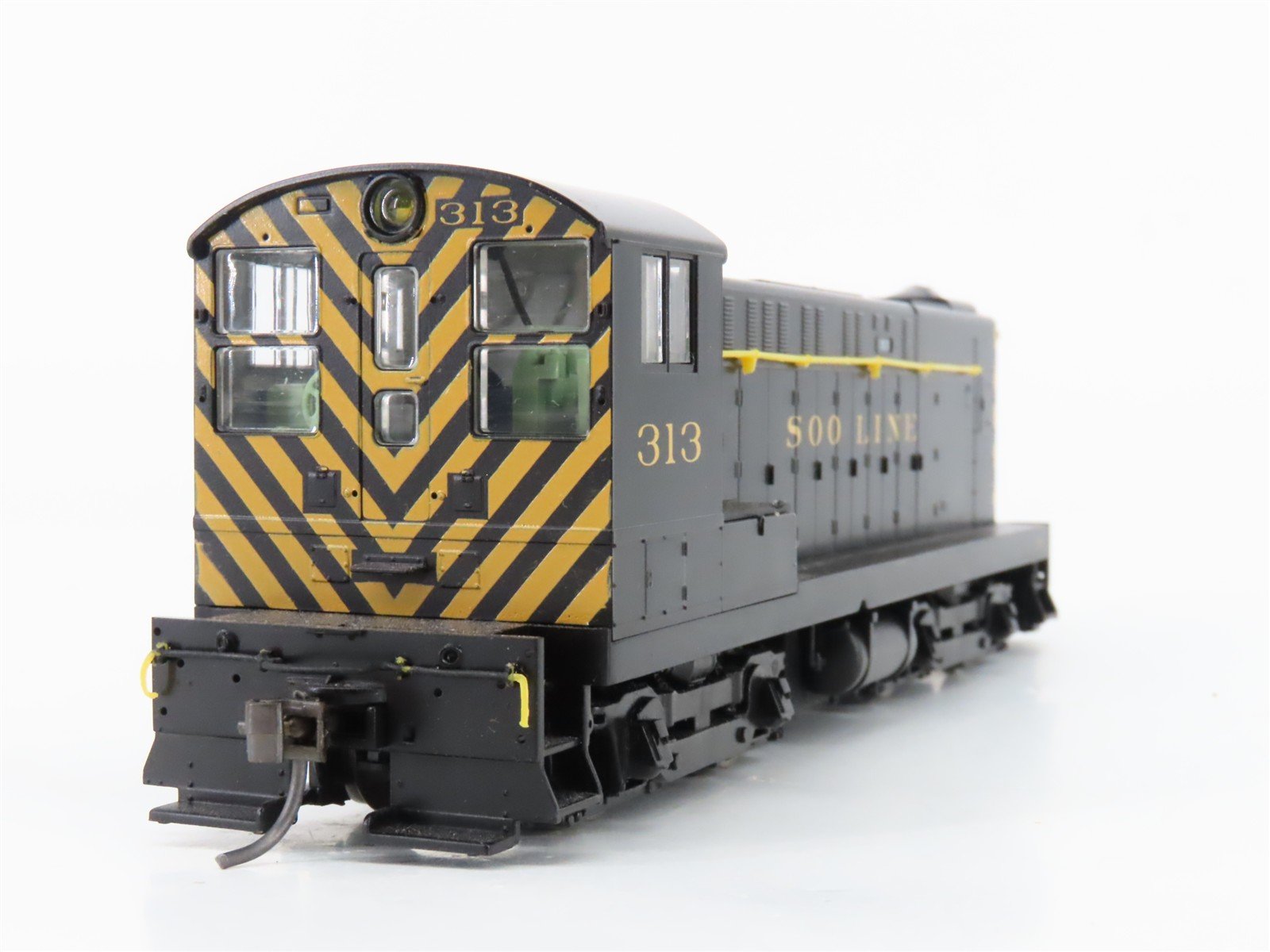 HO Scale Stewart 4907 SOO Line Baldwin S-12 Diesel Switcher #313 w/ DCC