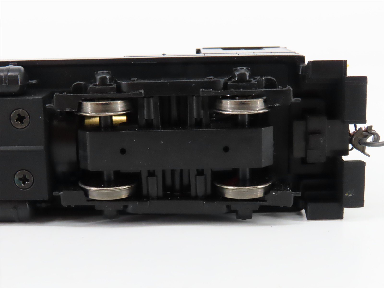 HO Scale Stewart 4907 SOO Line Baldwin S-12 Diesel Switcher #313 w/ DCC