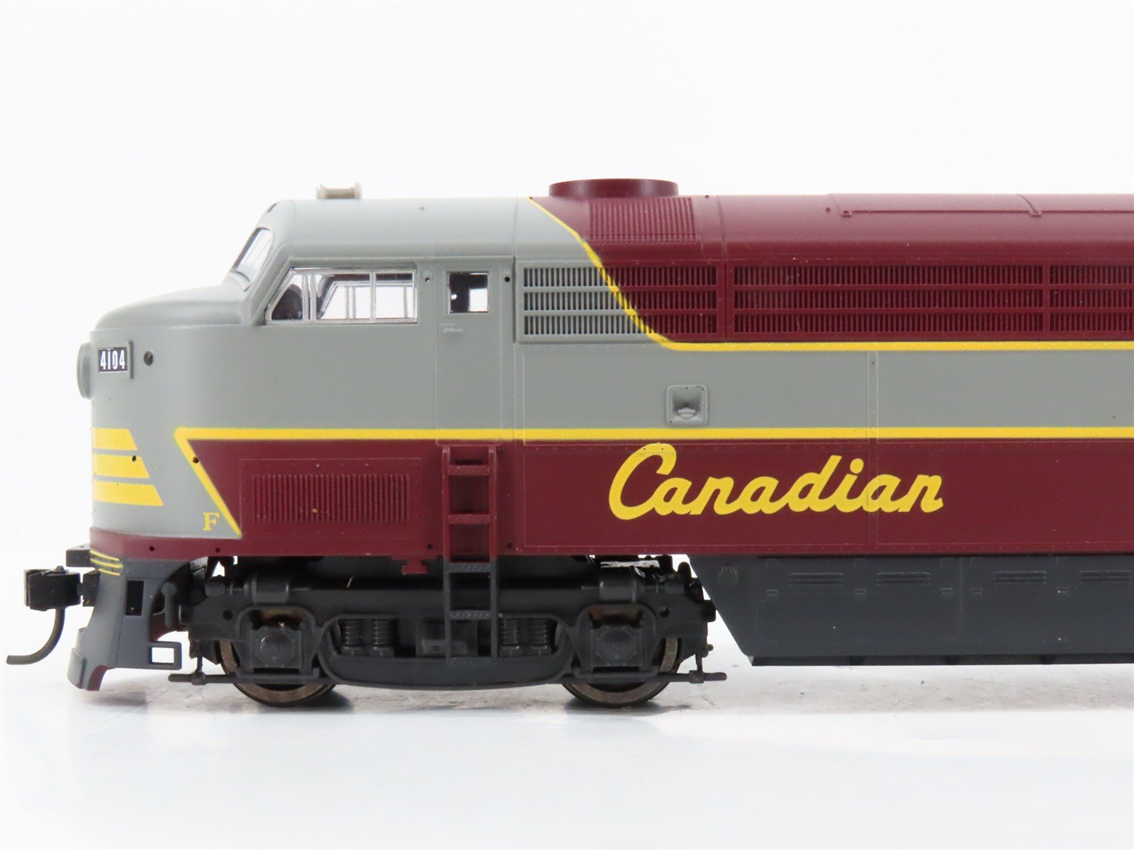 HO Scale Proto 1000 500008 CP Canadian Pacific C-Liner Diesel Locomotive #4104