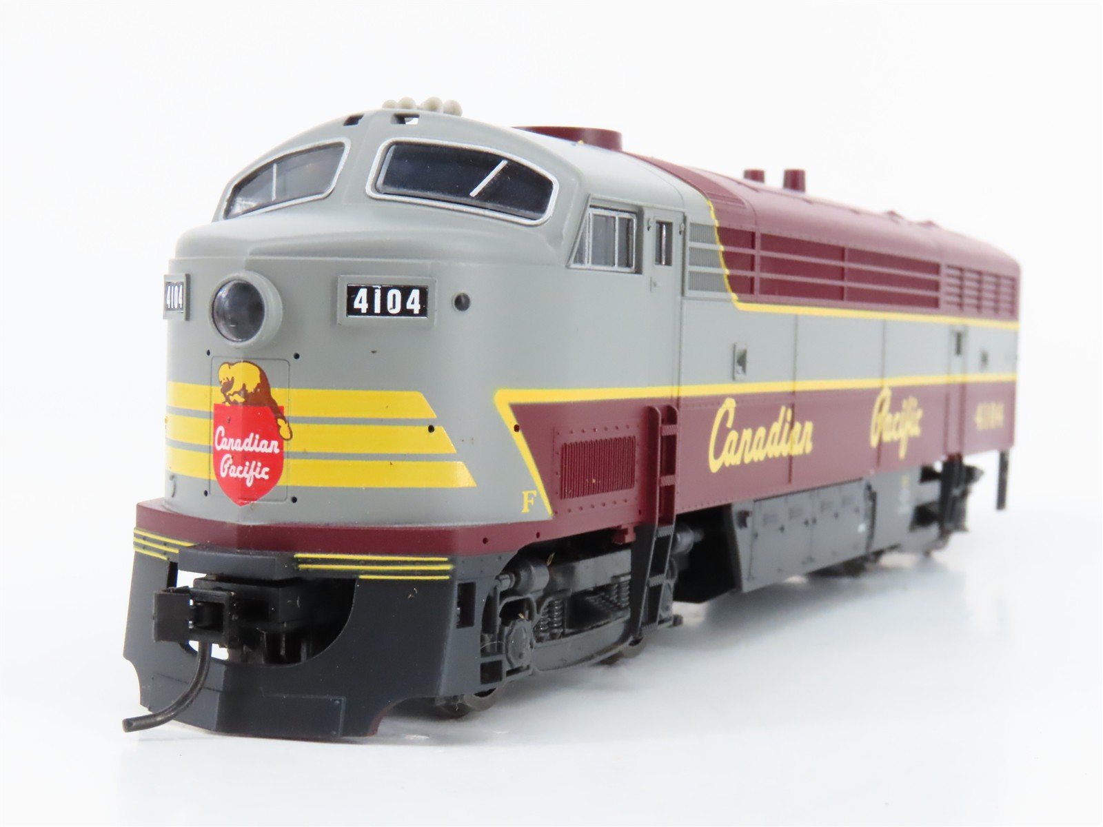 HO Scale Proto 1000 500008 CP Canadian Pacific C-Liner Diesel Locomotive #4104