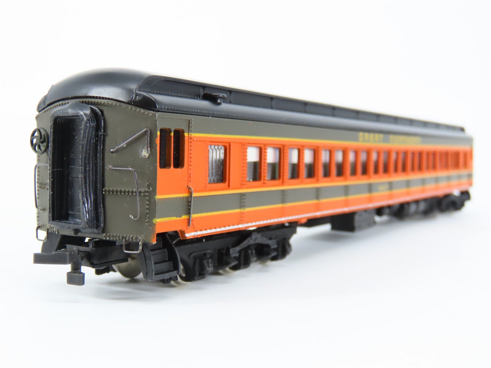 HO Scale Bachmann Spectrum 89033 GN Great Northern Coach Passenger Car #967