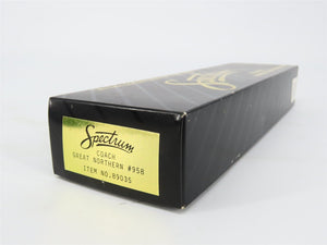 HO Scale Bachmann Spectrum 89035 GN Great Northern Coach Passenger Car #958