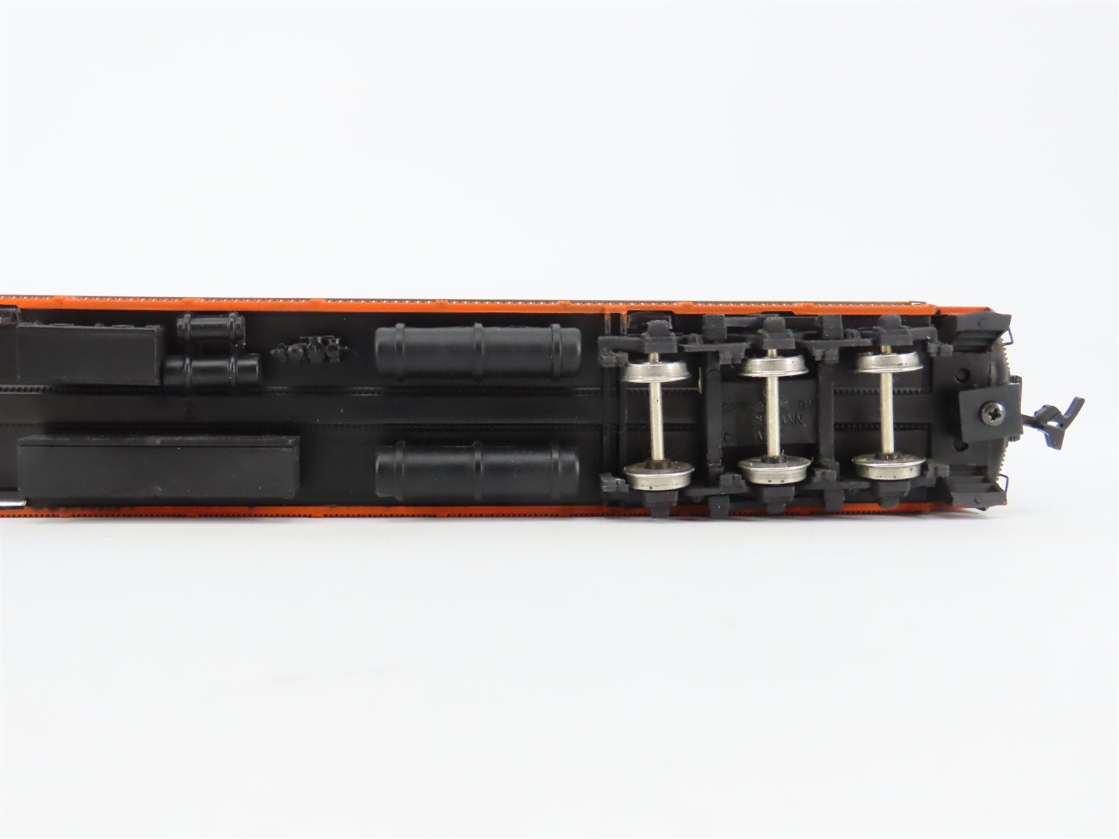 HO Scale Bachmann Spectrum 89032 GN Great Northern Coach Passenger Car #961