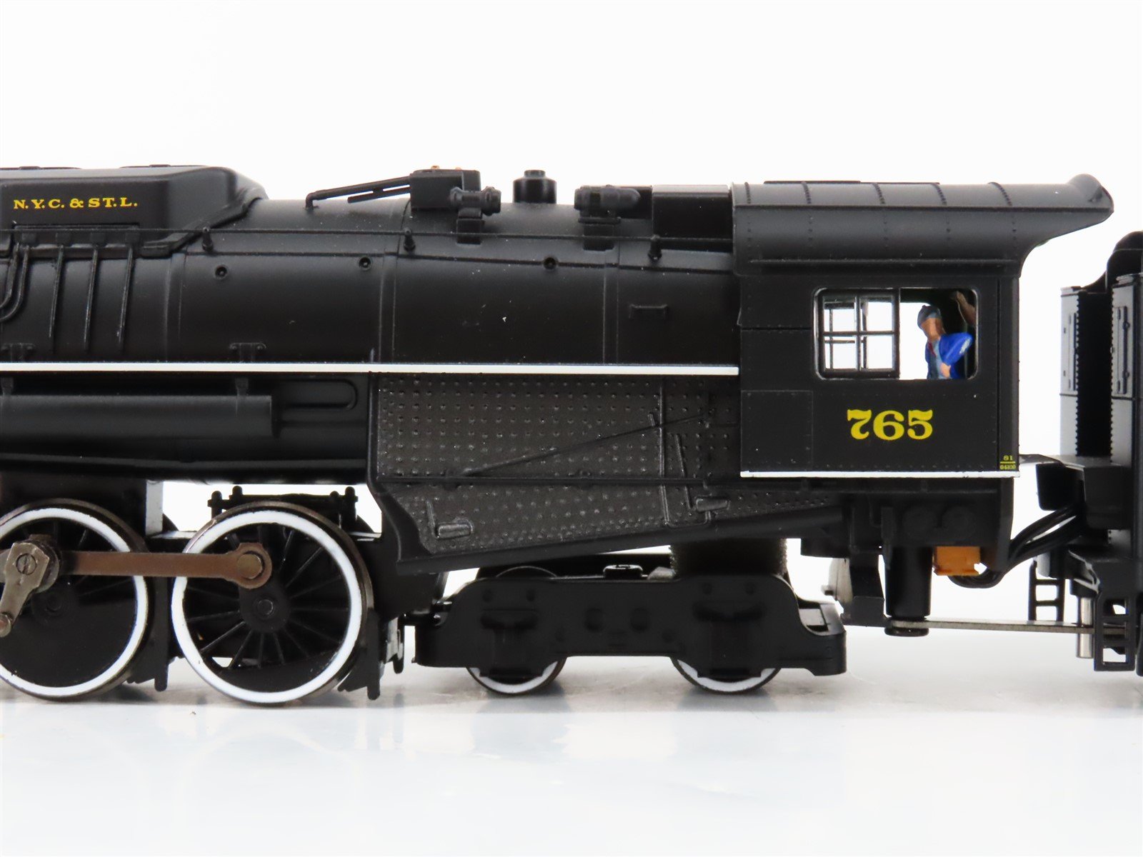 HO Bachmann 52401 NKP Nickel Plate Road 2-8-4 Steam Loco #765 w/ DCC & Sound
