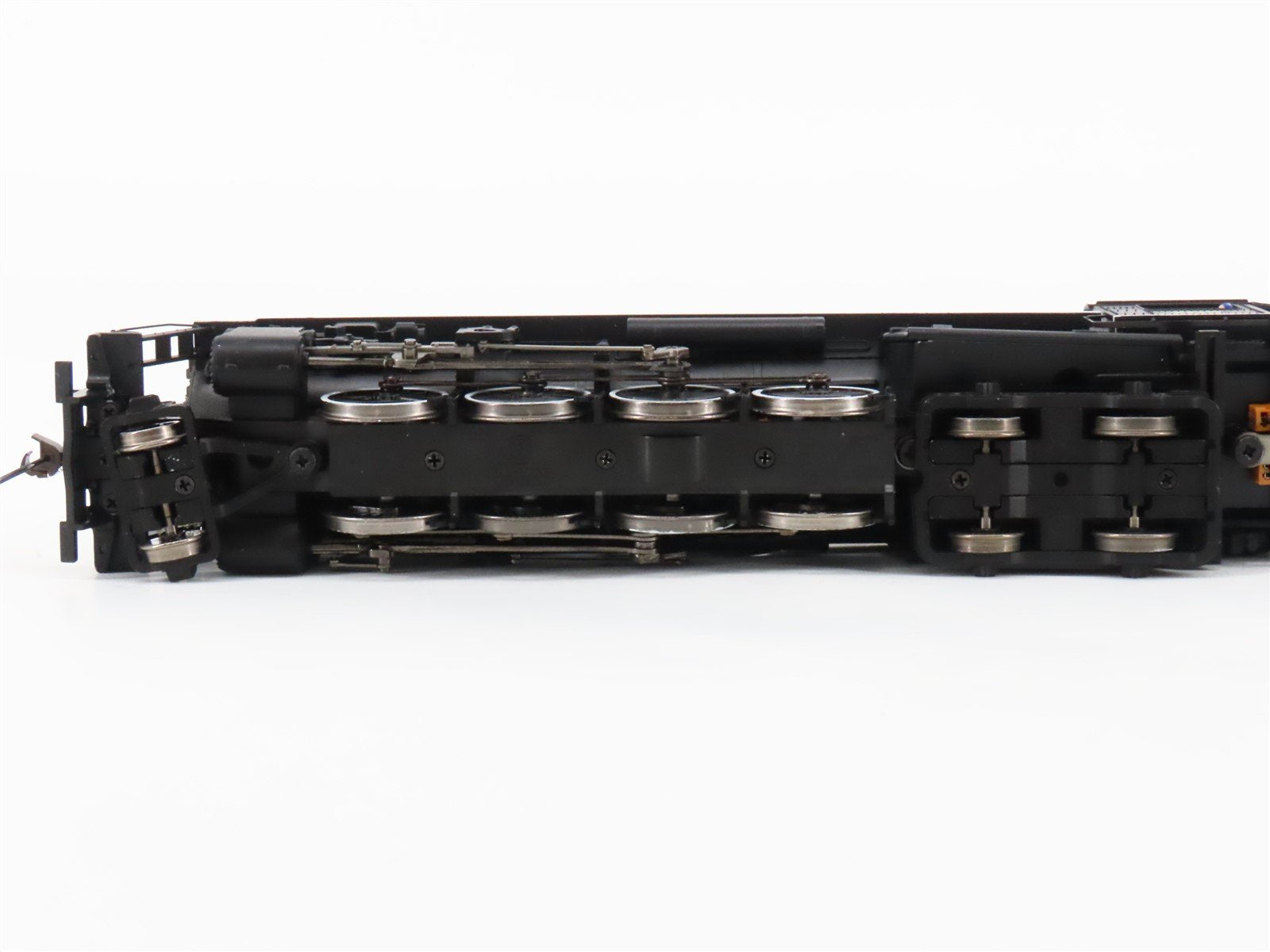 HO Bachmann 52401 NKP Nickel Plate Road 2-8-4 Steam Loco #765 w/ DCC & Sound