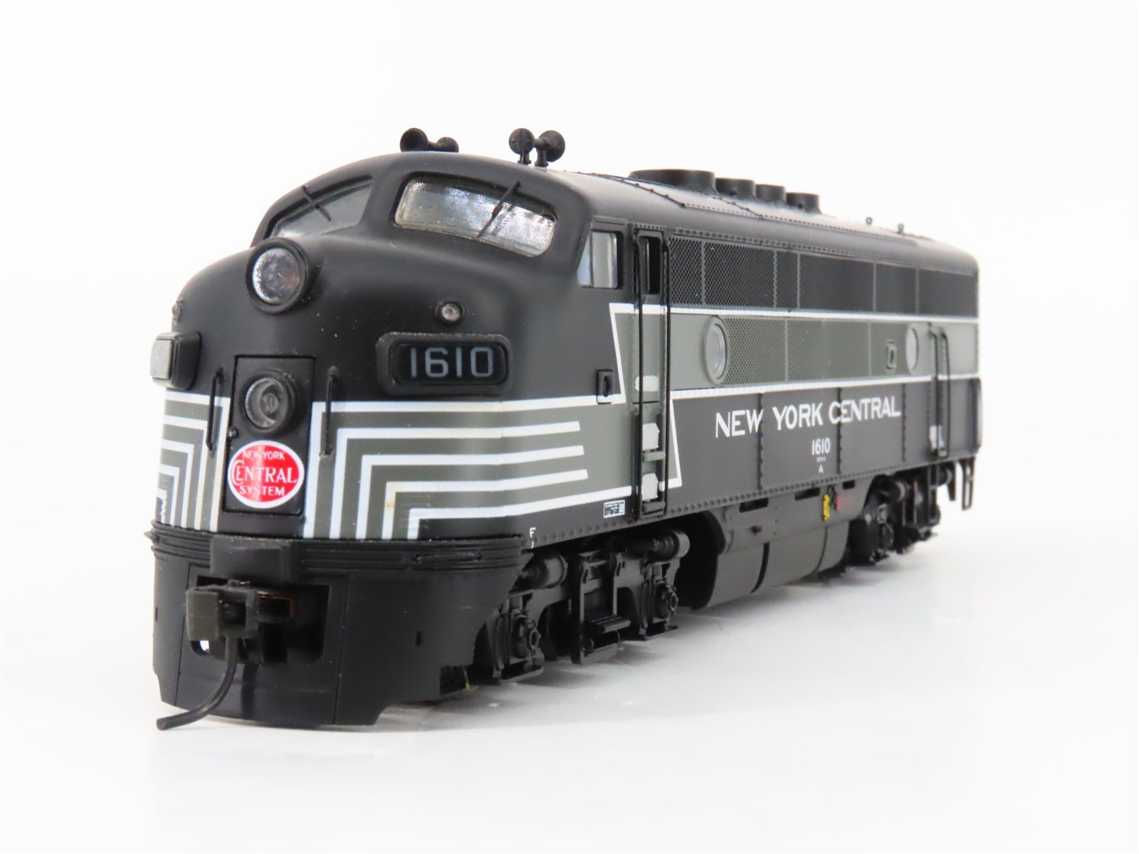 HO Scale Precision Craft 305 NYC Railway F3 A/B Diesel Locomotive Set DCC ONLY
