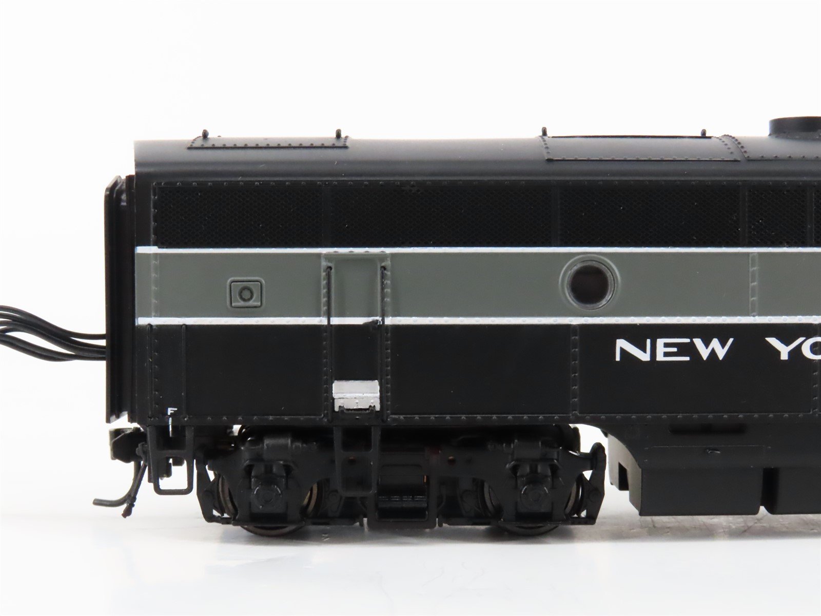 HO Scale Precision Craft 305 NYC Railway F3 A/B Diesel Locomotive Set DCC ONLY