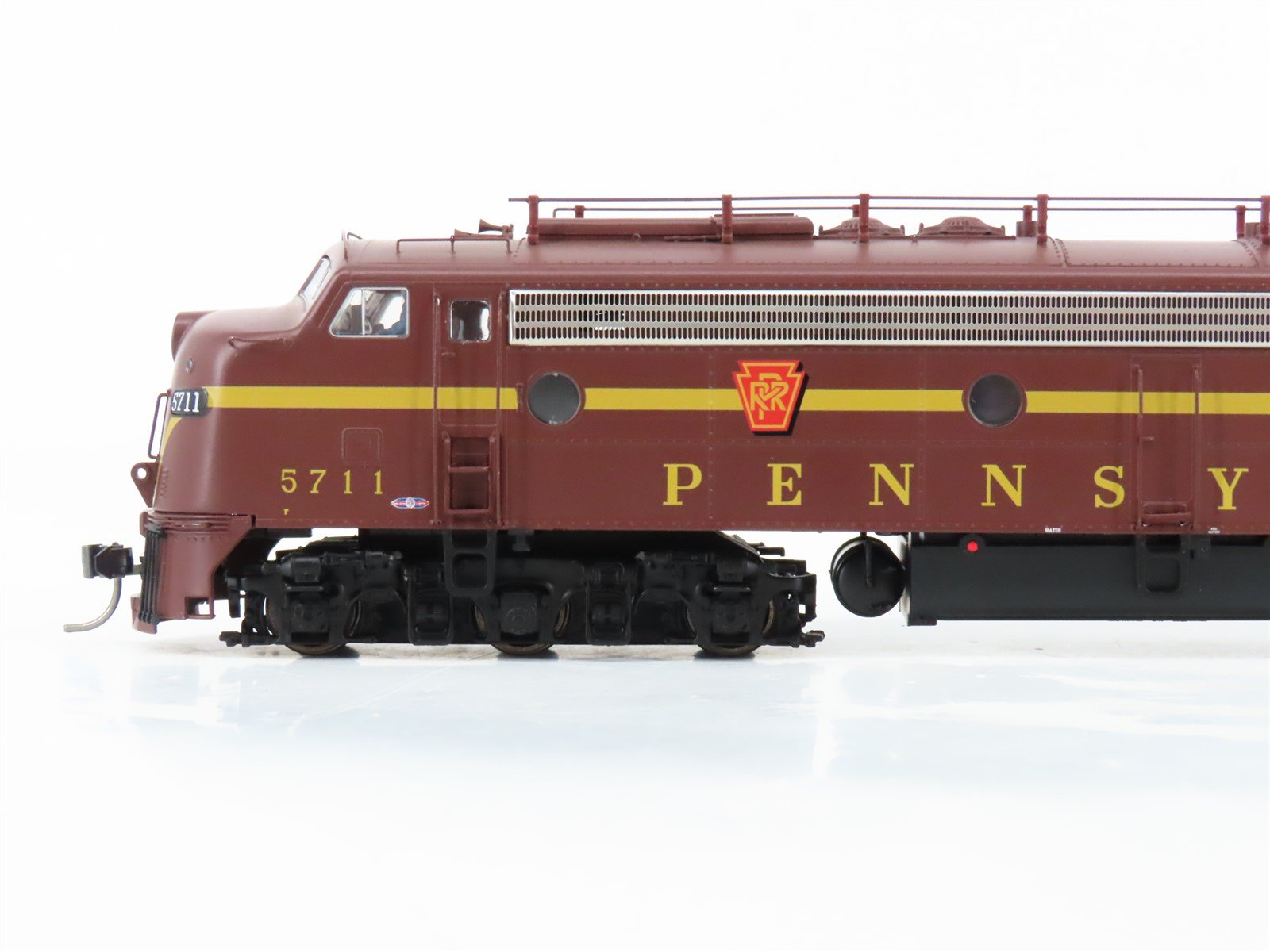 HO Walthers Proto 920-42352 PRR Pennsylvania E8A Diesel #5711A w/ DCC & Sound