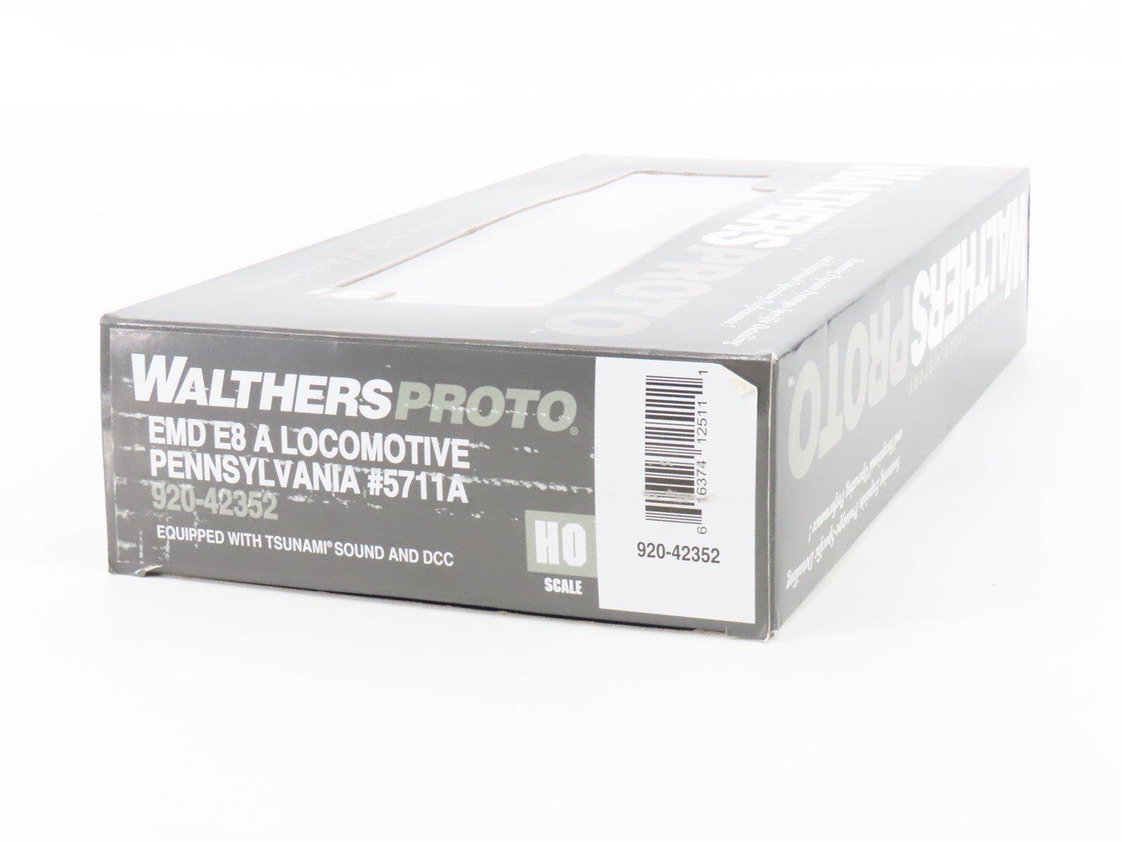 HO Walthers Proto 920-42352 PRR Pennsylvania E8A Diesel #5711A w/ DCC & Sound