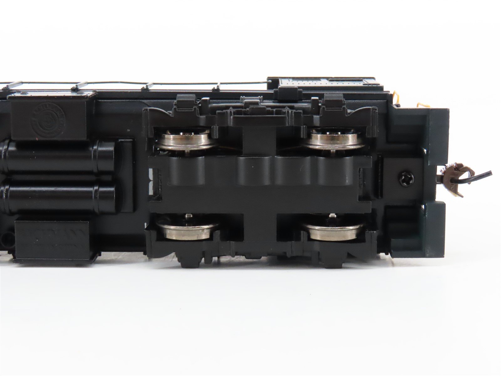 HO Scale Bachmann 63403 PRR Railway S4 Diesel Locomotive #8432 w/ DCC & Sound