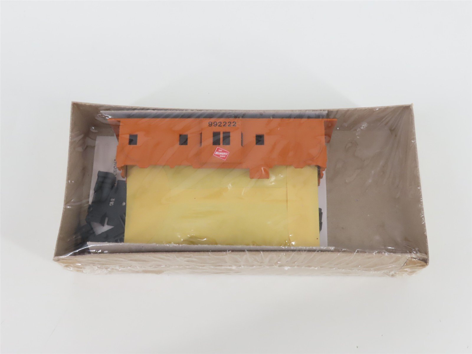 HO Athearn / John Henry Lines Kit 167 MILW Bay Window Caboose #992222 - SEALED