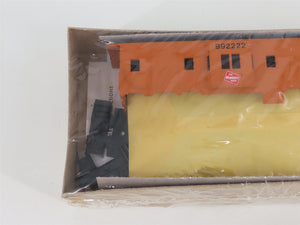HO Athearn / John Henry Lines Kit 167 MILW Bay Window Caboose #992222 - SEALED