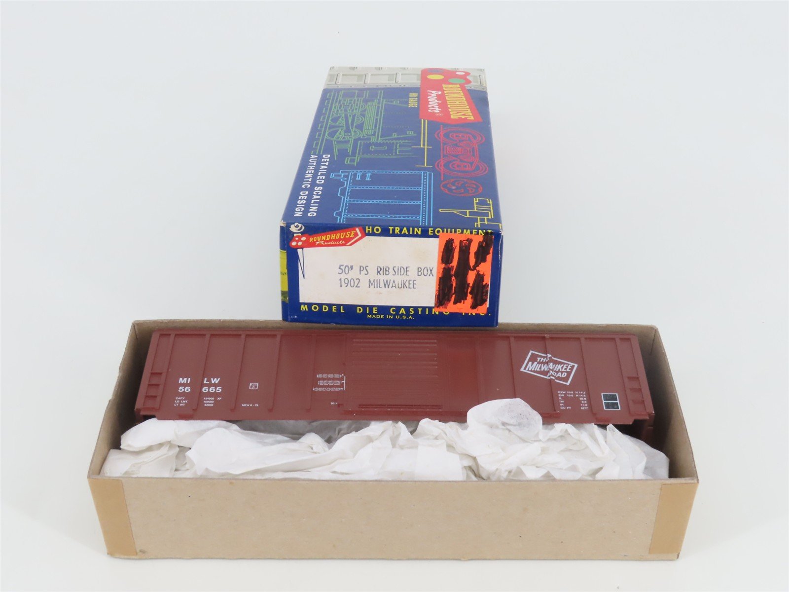HO Scale Roundhouse Kit #1902 MILW Milwaukee Road PS 50' Rib Side Box Car #56665