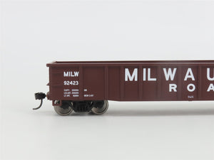 HO Walthers Mainline 910-6158 MILW Milwaukee Road 53' Smooth-Side Gondola #92423