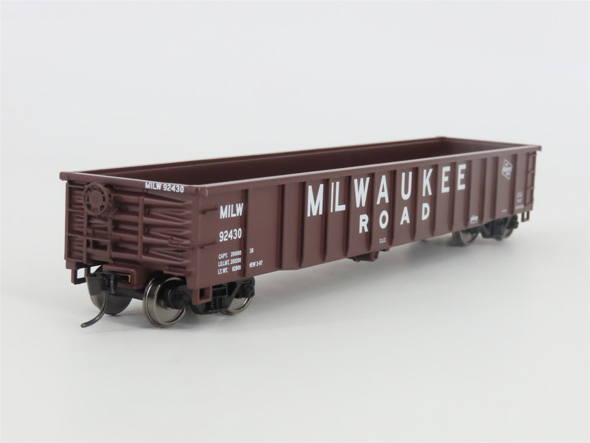 HO Walthers Mainline 910-6159 MILW Milwaukee Road 53&#39; Smooth-Side Gondola #92430