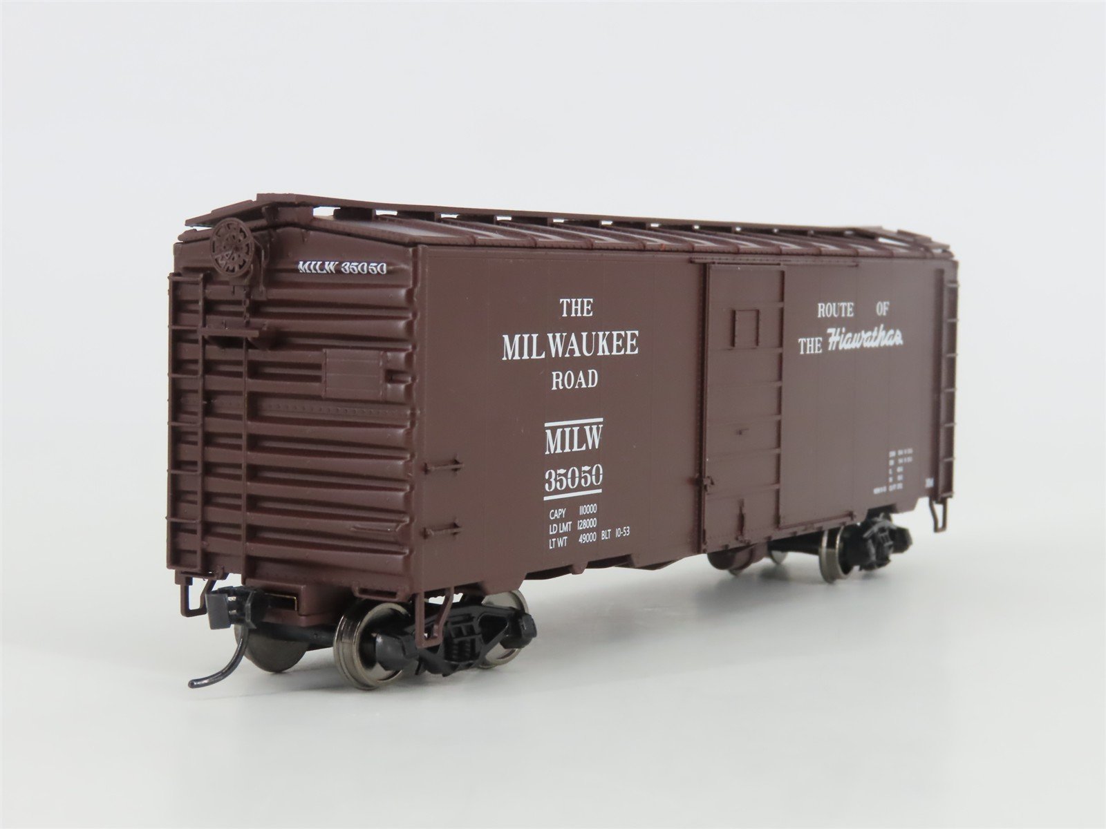 HO Walthers Mainline 910-1404 MILW 