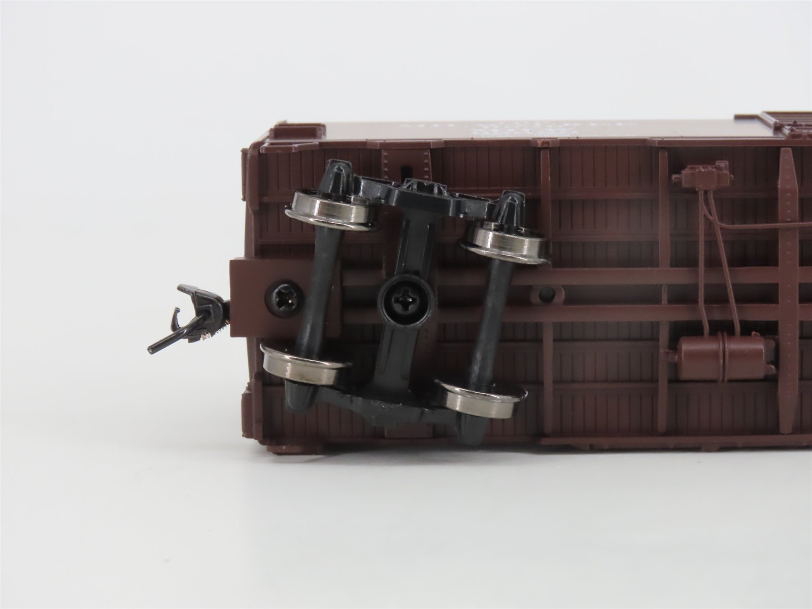 HO Walthers Mainline 910-1404 MILW 