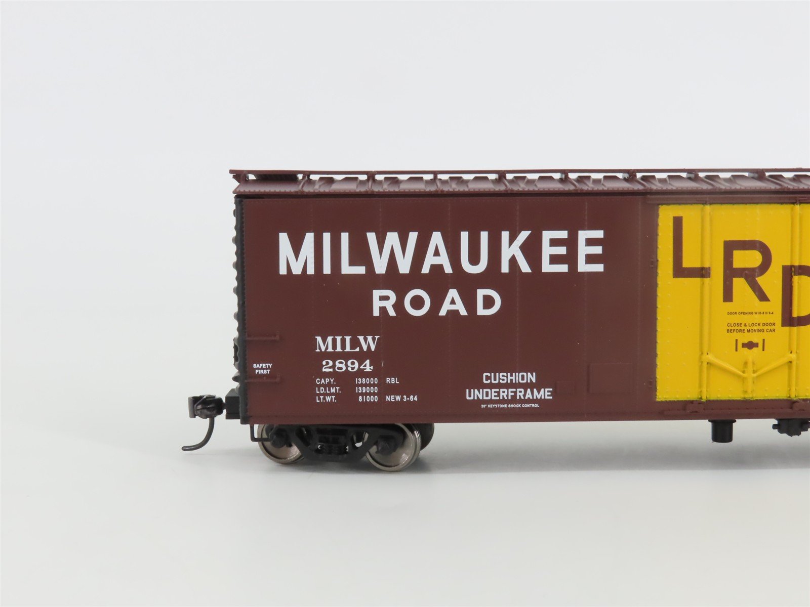 HO Walthers Mainline 910-2840 MILW Milwaukee Rd PC&F 50' Insulated Box Car #2894