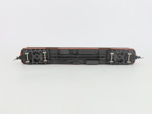 HO Scale Rivarossi 6550/0 MILW Milwaukee Road REA Baggage Passenger Car #2712