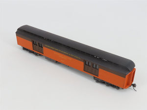 HO Scale Rivarossi 6016/0 CM&STP MILW Milwaukee Road Baggage Passenger Car #1032