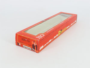 HO Scale Rivarossi 6017/0 CM&STP MILW Milwaukee Road RPO/Baggage Passenger #650