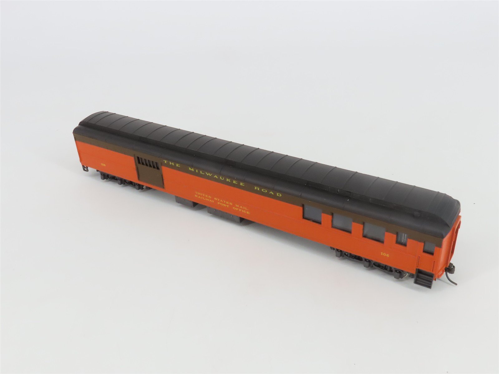 HO Scale Rivarossi 6020/0 MILW Milwaukee Road US Mail RPO/Baggage Passenger #106