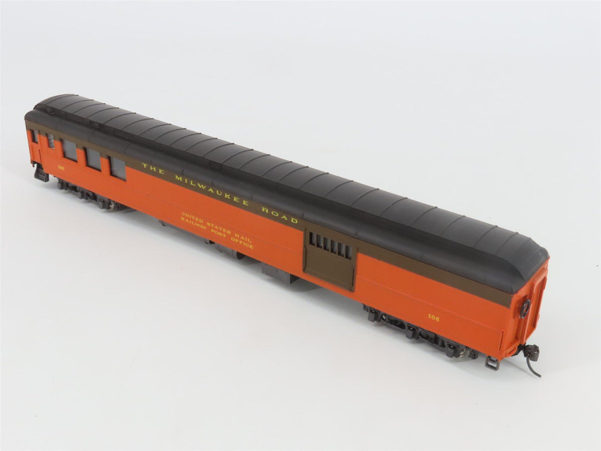 HO Scale Rivarossi 6020/0 MILW Milwaukee Road US Mail RPO/Baggage Passenger #106