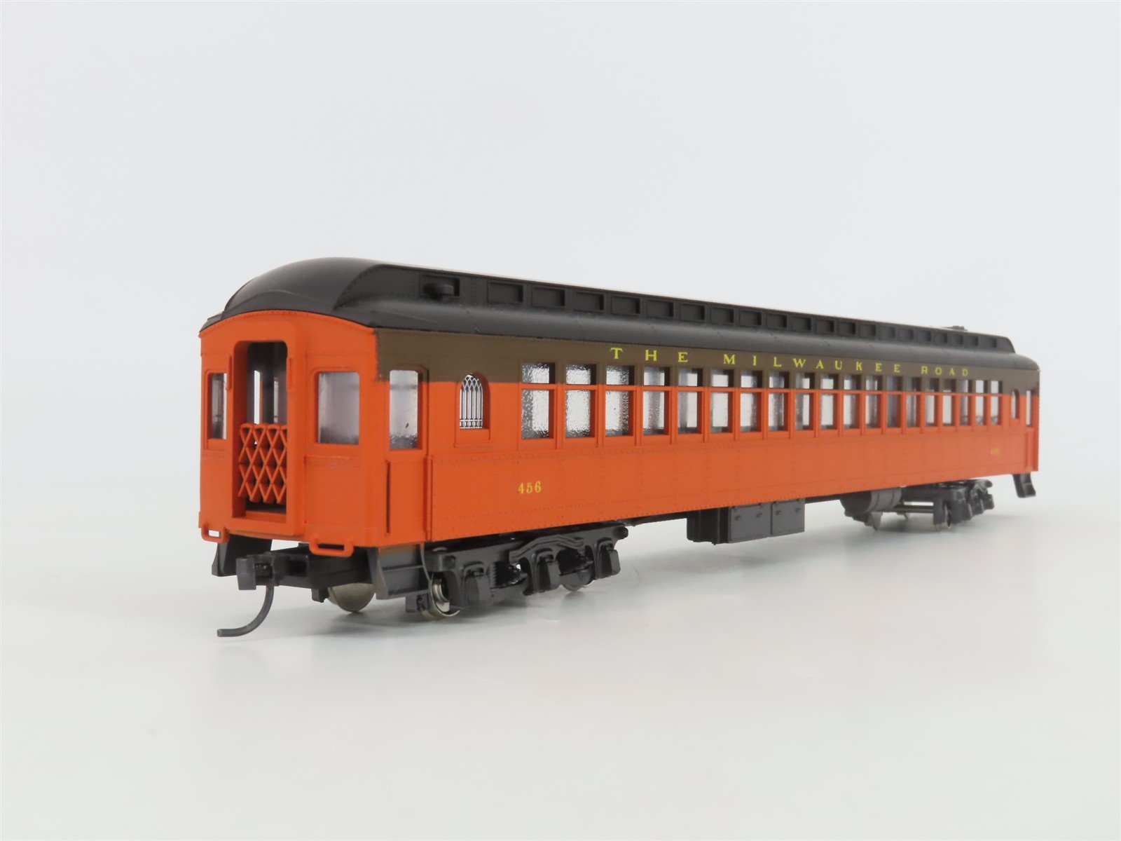 HO Scale Rivarossi 2958/0 MILW Milwaukee Road Coach Passenger Car #456