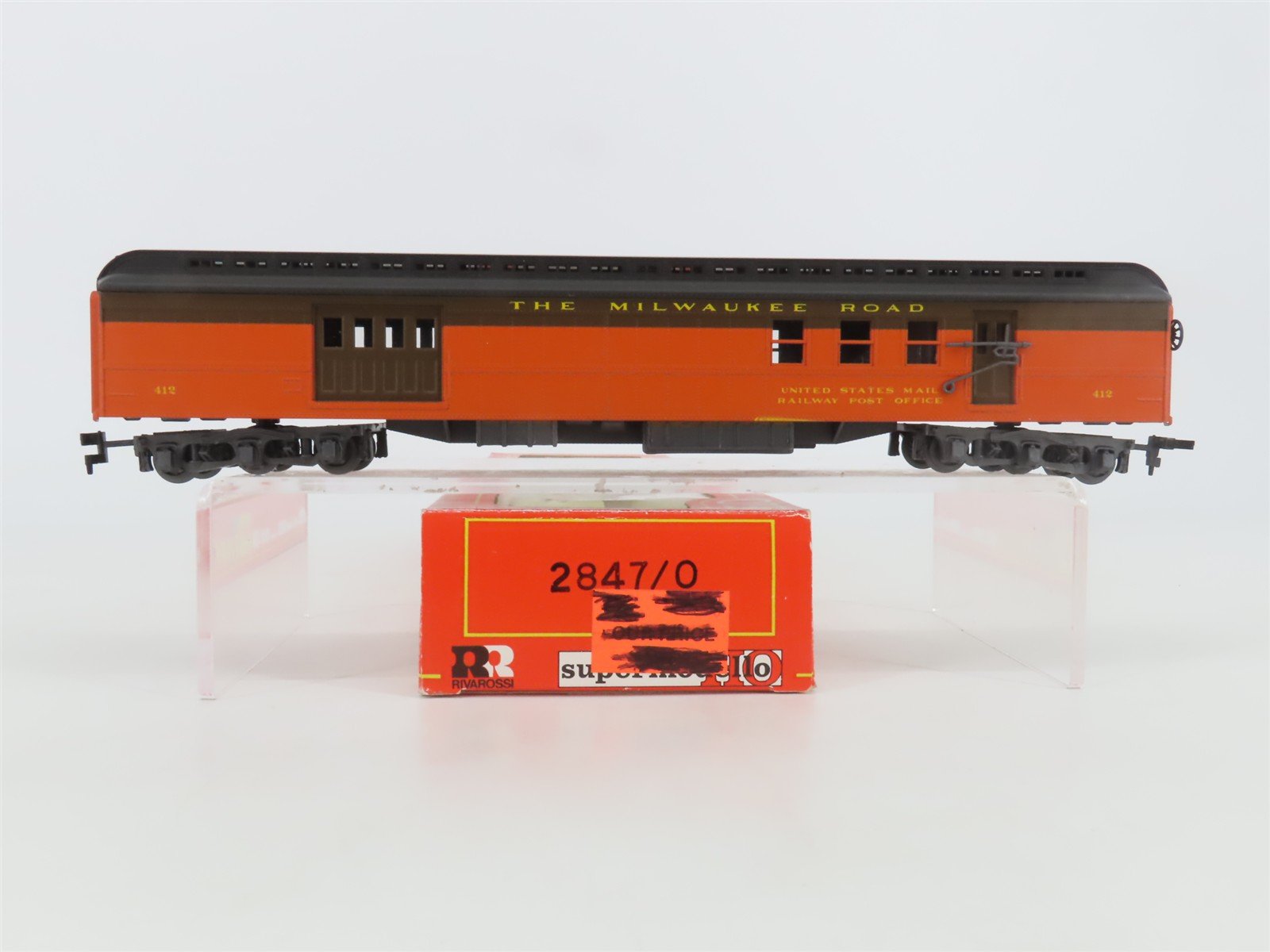 HO Scale Rivarossi 2847/0 MILW Milwaukee Road RPO/Baggage Passenger Car #412
