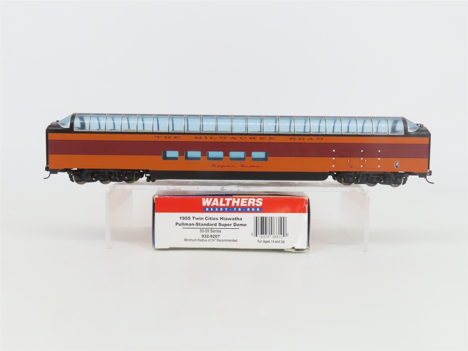 HO Walthers 932-9207 MILW 1955 Twin Cities Hiawatha PS Super Dome Passenger No#