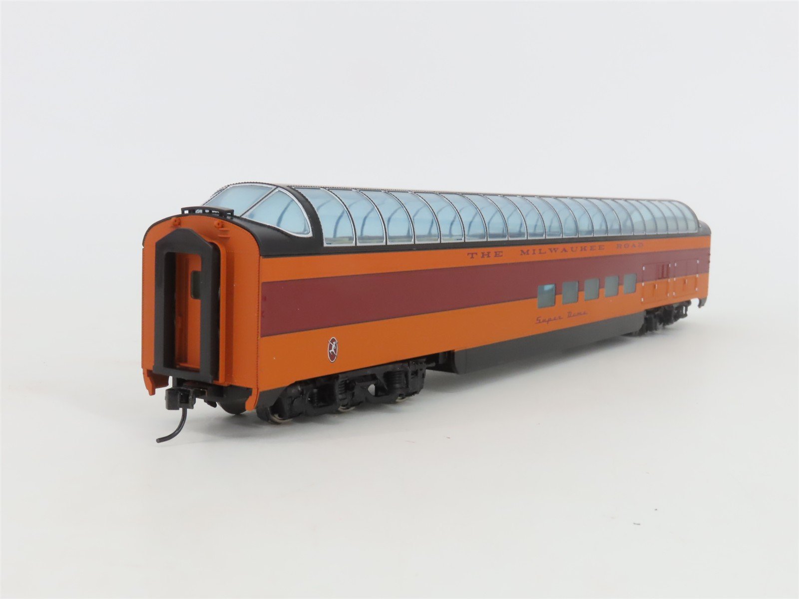 HO Walthers 932-9207 MILW 1955 Twin Cities Hiawatha PS Super Dome Passenger No#