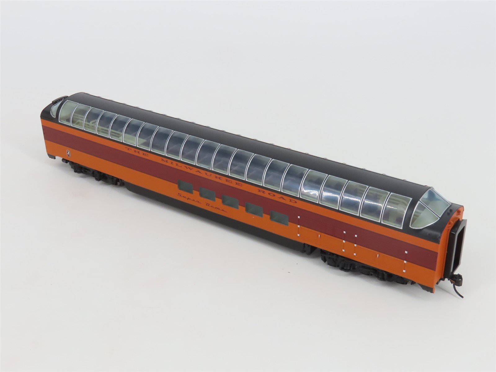 HO Walthers 932-9207 MILW 1955 Twin Cities Hiawatha PS Super Dome Passenger No#