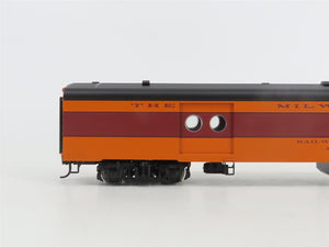 HO Walthers 932-9202 MILW 1955 Twin Cities Hiawatha Baggage Express Passenger