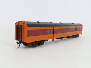 HO Walthers 932-9202 MILW 1955 Twin Cities Hiawatha Baggage Express Passenger