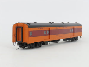 HO Walthers 932-9202 MILW 1955 Twin Cities Hiawatha Baggage Express Passenger