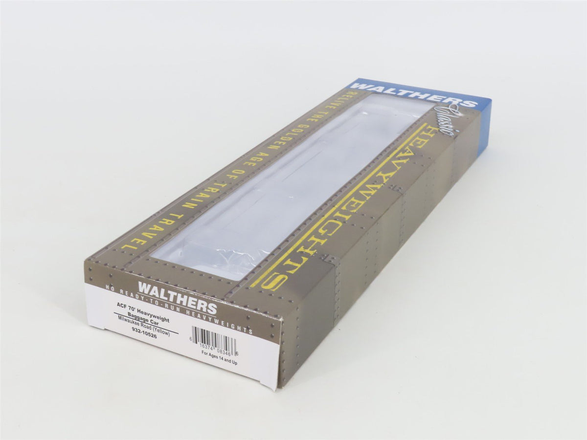HO Walthers 932-10526 MILW Milwaukee Road &quot;UP Paint&quot; ACF 70&#39; Baggage Passenger