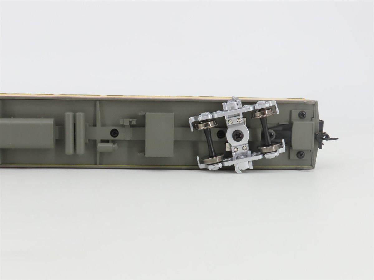 HO Walthers 932-9251 MILW Milwaukee Hiawatha Yellow 30-Seat Parlor Passenger Car