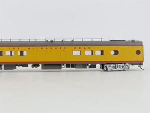 HO Walthers 932-9241 MILW Milwaukee Hiawatha Yellow 26-Seat Tap Lounge Passenger