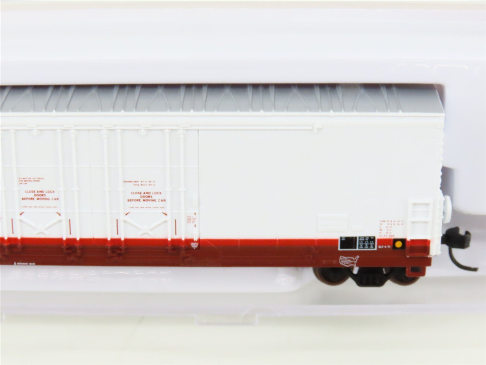 N Scale Atlas 31241 USLX Louisiana Pacific Double Plug Door Box Car #18024