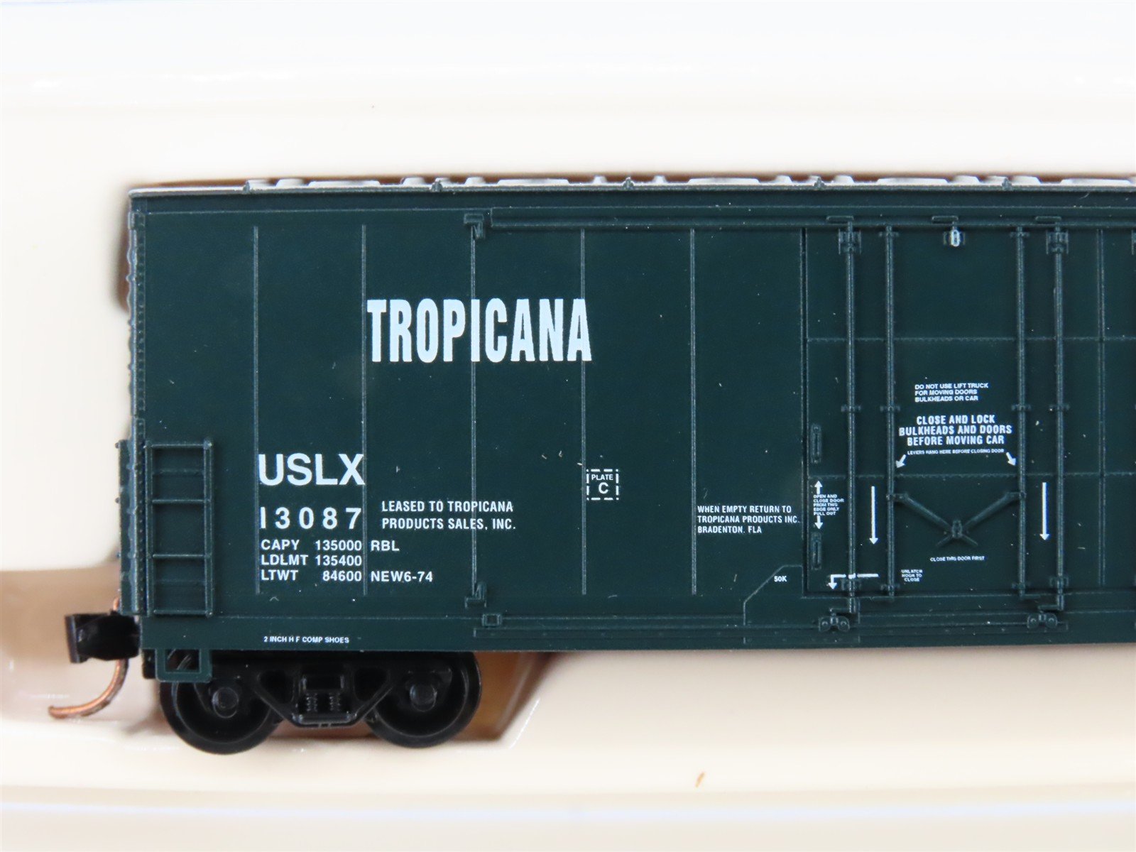 N Scale Atlas 5850C USLX Tropicana Orange Juice Double Plug Door Box Car #13087