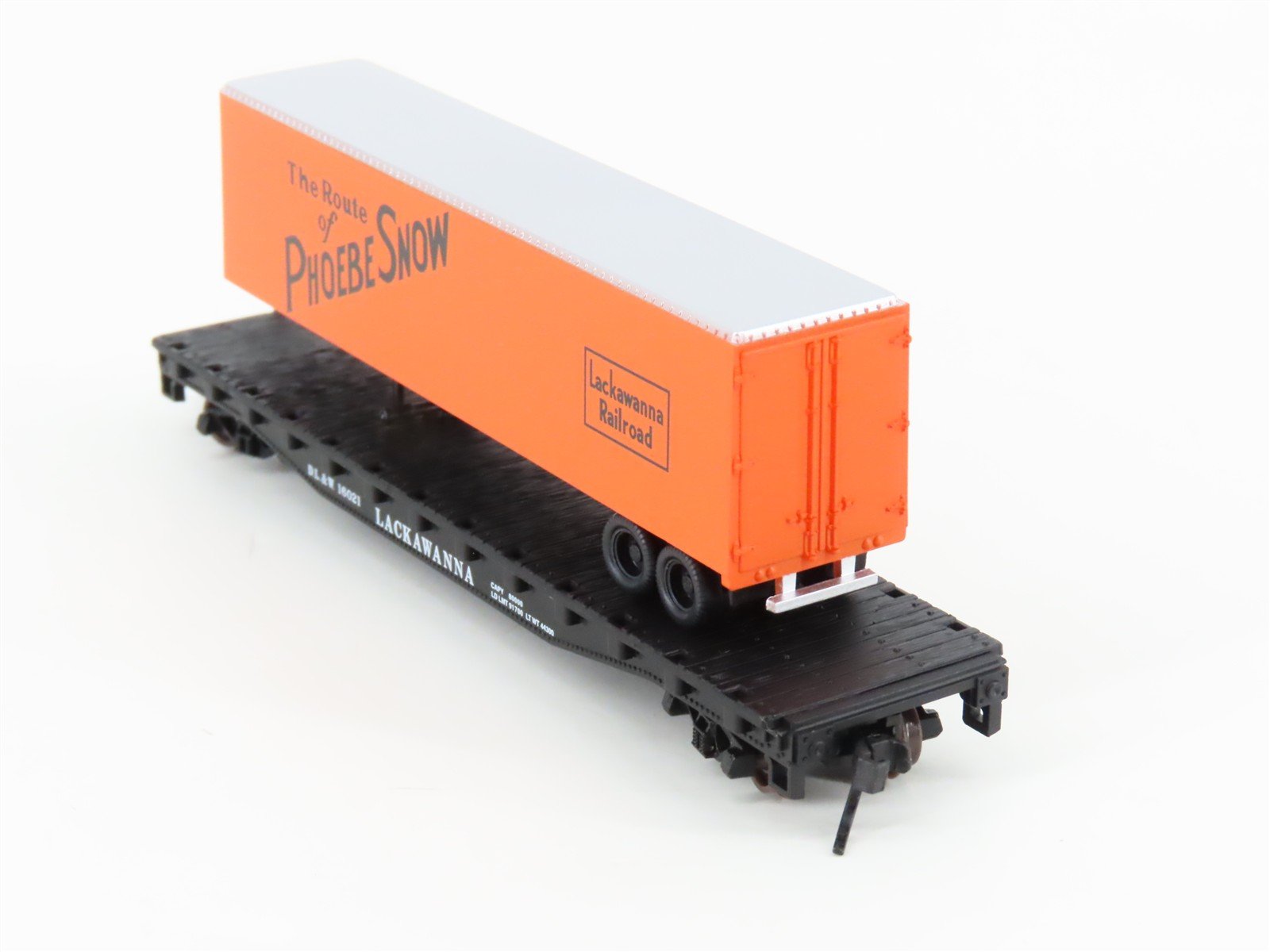 N Atlas Squeak N Products DL-0040 DL&W Lackawanna Flat Car #16021 w/ Trailer