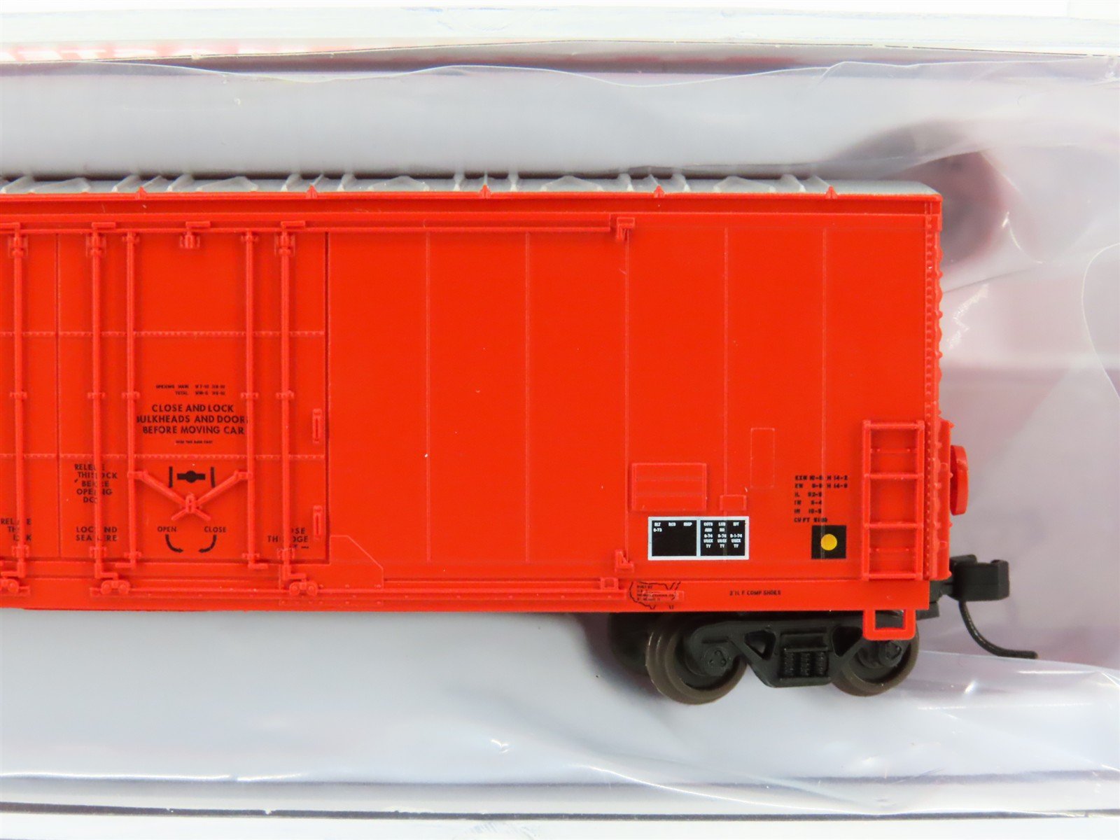 N Scale Atlas 50005210 USLX Astoria Plywood 53' Double Plug Door Box Car #10065