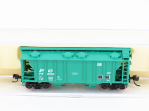 N Scale Atlas 3176 PC Penn Central Railroad 2-Bay Covered Hopper #74204