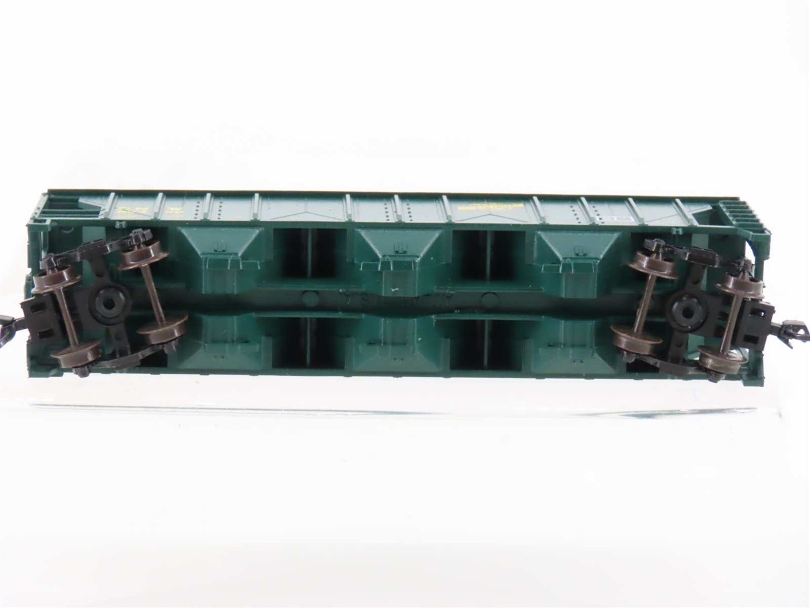N Scale Atlas 3730 CNW Chicago North Western 3-Bay Covered Hopper #95456