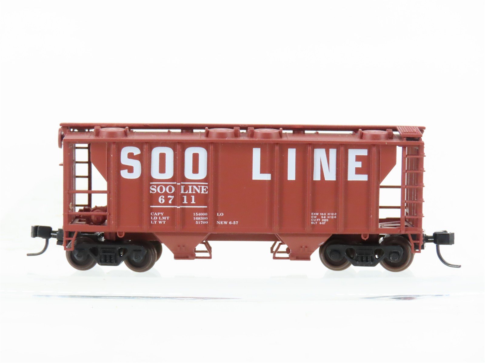 N Scale Atlas 3163 SOO Line 2-Bay Covered Hopper #6711